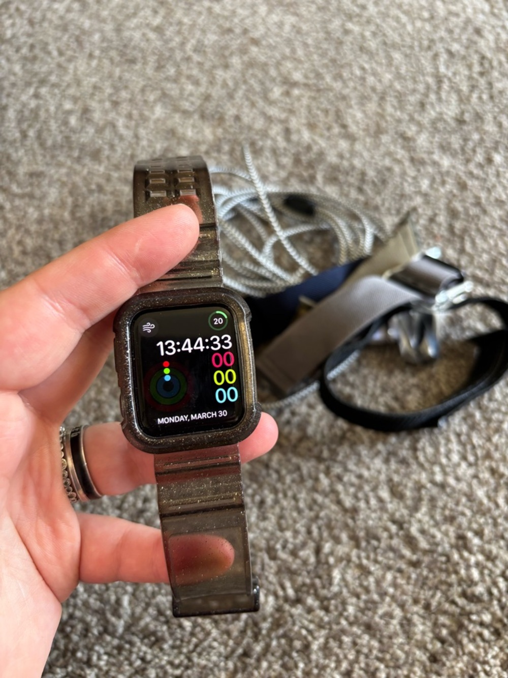 Apple SE 40mm Smartwatch with accessories